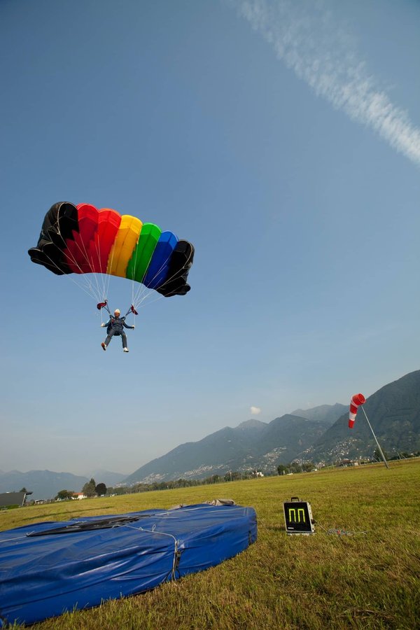 Saut en parachute à Pujaut : Tout ce que vous devez savoir